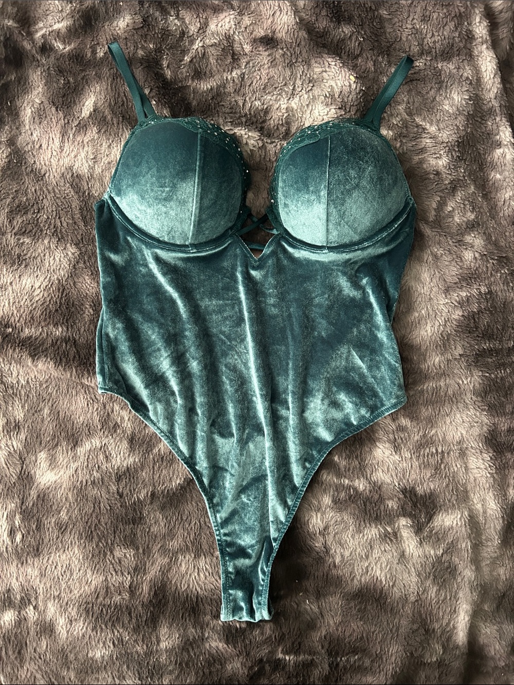 NWT Victoria’s Secret Teal Velvet Underwire Teddy - M